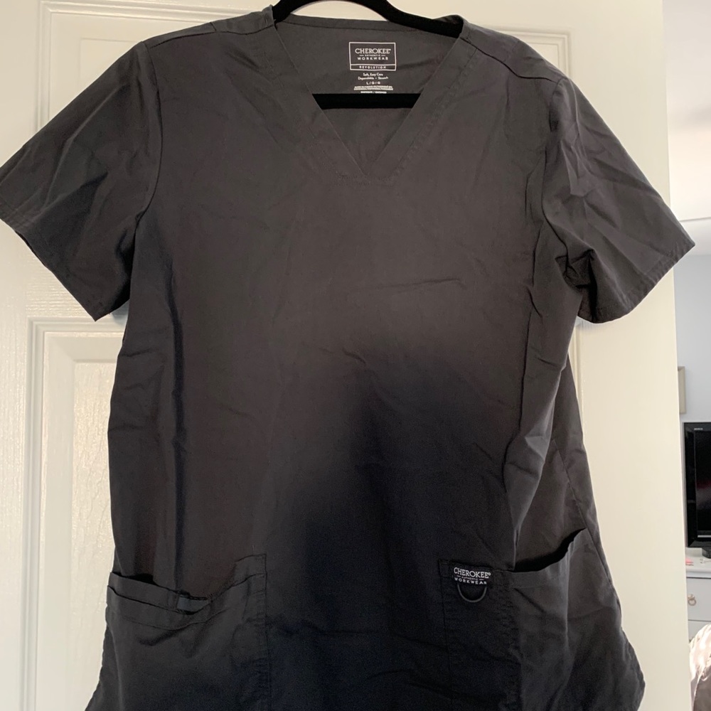 Cherokee scrub set large top &medium petite pants